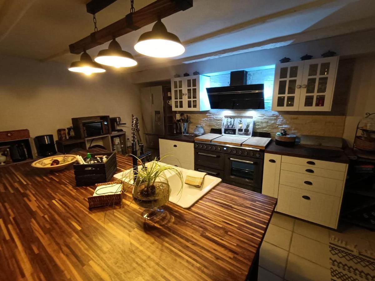 Gite 3 Etoiles Avec Spa, 2 Chambres Le Logis De Pearl Salles-sur-Mer Exteriör bild